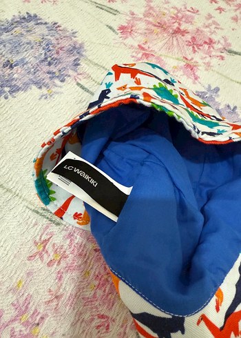 Renkli Dinozor Desenli Çocuk Şapkası - Görsel 2