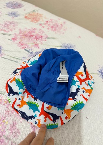 Renkli Dinozor Desenli Çocuk Şapkası - Görsel 4