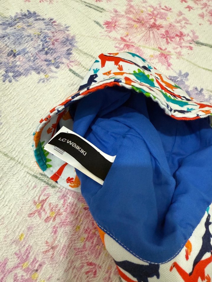 Renkli Dinozor Desenli Çocuk Şapkası - Görsel 2