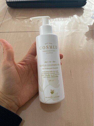  Beden Cosmed gentle cleansing gel yüz temizleme jeli