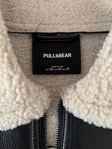 Pull and Bear Pull bear
