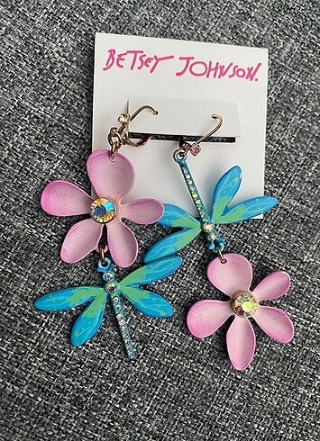 Betsey Johnson Küpe