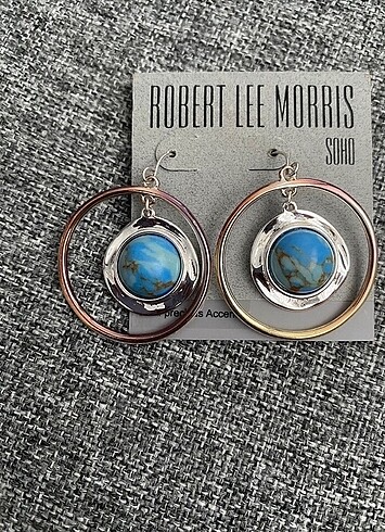 Robert Lee Morris Küpe