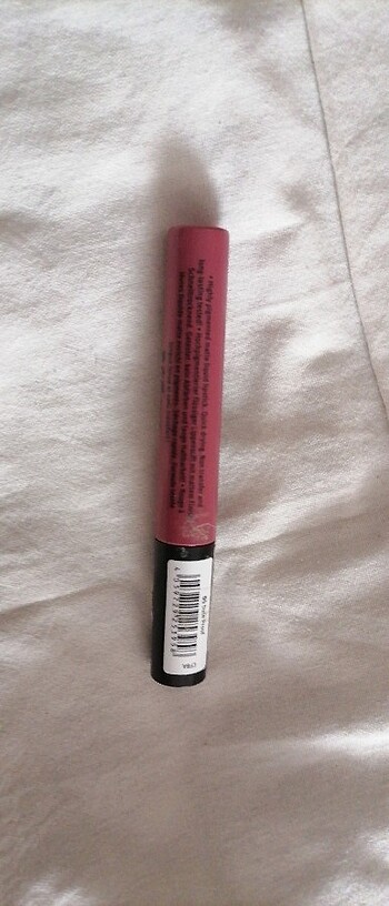 Essence Lipstick 