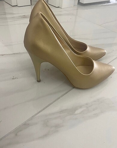 Diğer Stiletto