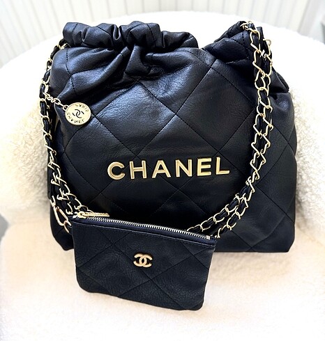 Chanel büyük boy deri
