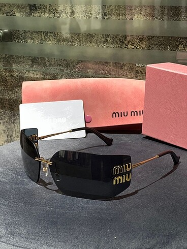 Miu miu siyah
