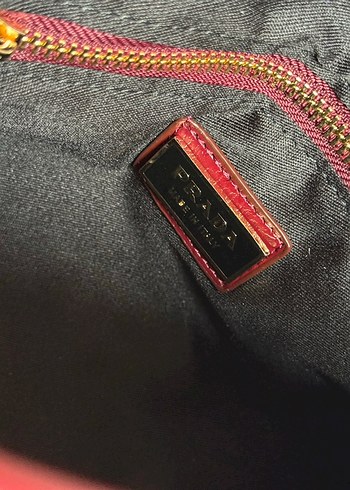 Prada Bordo Deri Kadın Çanta - Modern Klasik - Görsel 3