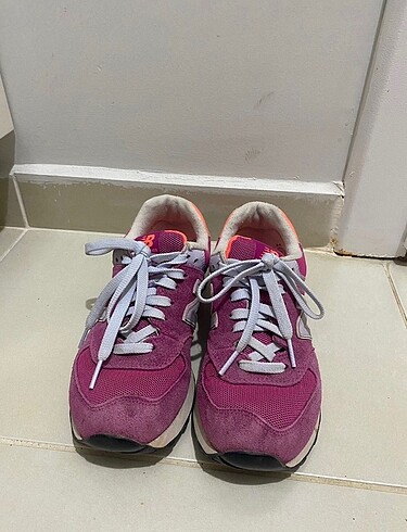 New balance spor ayakkabı