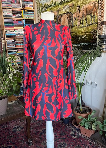 Kırmızı Desenli mini elbise - Görsel 2