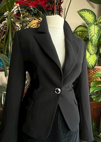 Kadın Siyah Uzun Kollu Düğmeli Blazer Ceket