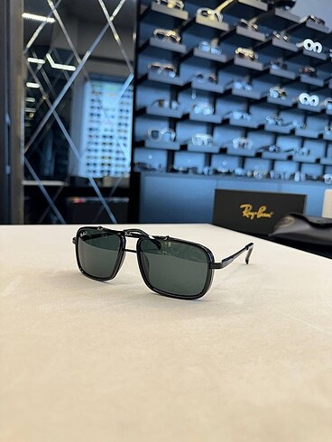 Ray Ban Güneş gözlüğü