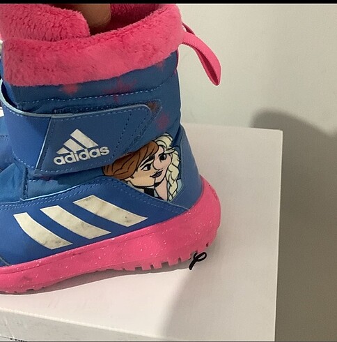 Adidas Çok temiz