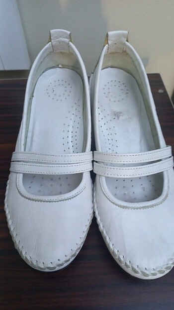 Beyaz yazlık ayakkabı 