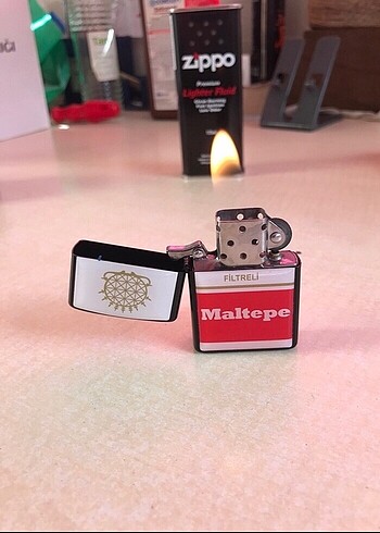 iPhone şarj aleti + Zippo çakmak ürünler sıfırdır