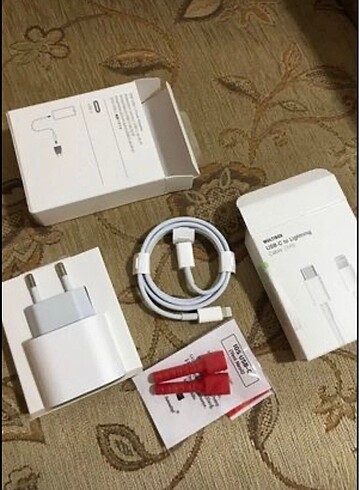 iPhone hızlı şarj aleti sıfırdır kablo , adaptör , kablo koruyuc