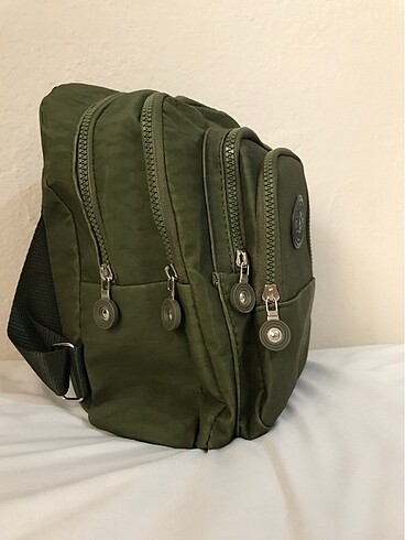 U.S Polo Assn. 4 cepli; yeşil renk sırt çantası paketinde sıfırdır Yeni model