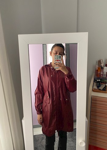 Parlak Kırmızı Fermuarlı Midi Yağmurluk - Görsel 4