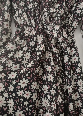 Çiçekli içi astarlı şifon elbise - Görsel 5