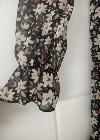 Çiçekli içi astarlı şifon elbise - Görsel 2