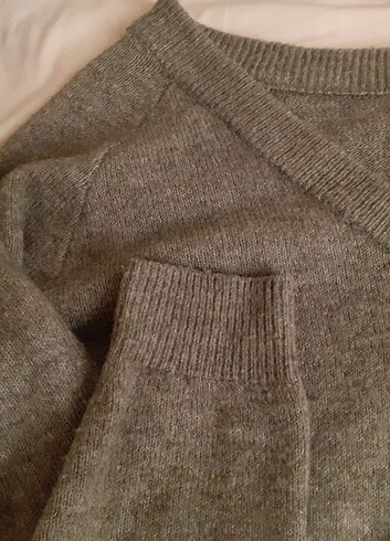 H&M Düşük omuz kazak