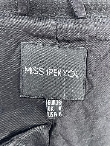 36 Beden siyah Renk ipekyol Blazer %70 İndirimli.