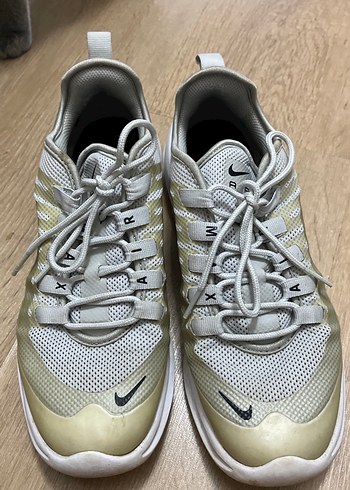 Nike koşu ayakkabısı - Görsel 2