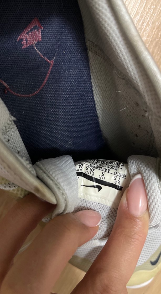 Nike koşu ayakkabısı - Görsel 4