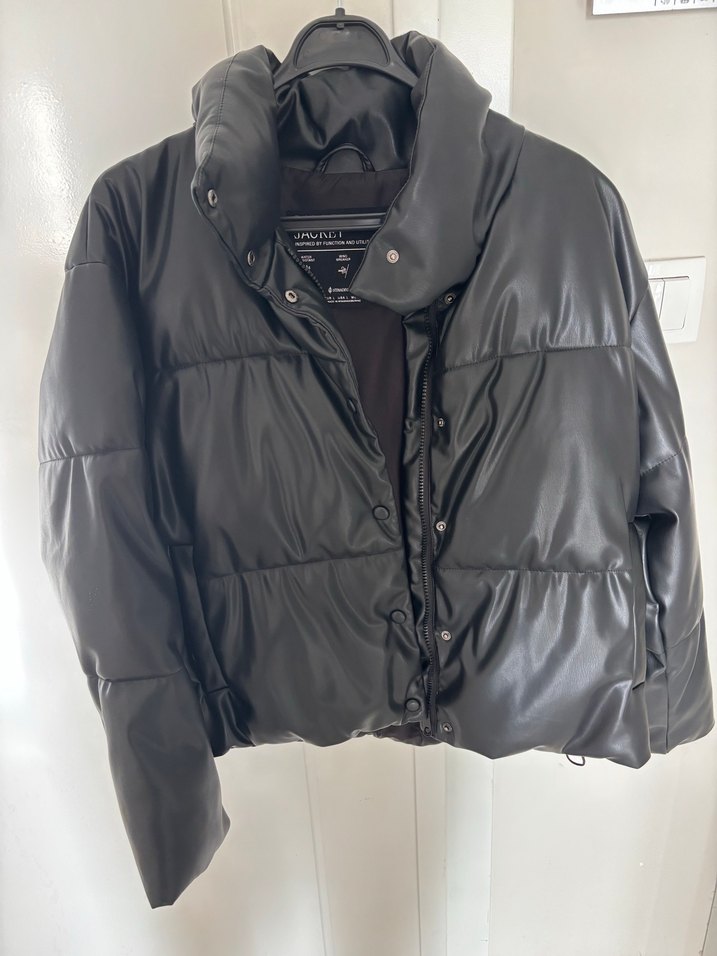 Kadın Siyah Deri Düğmeli Ceket - Görsel 2