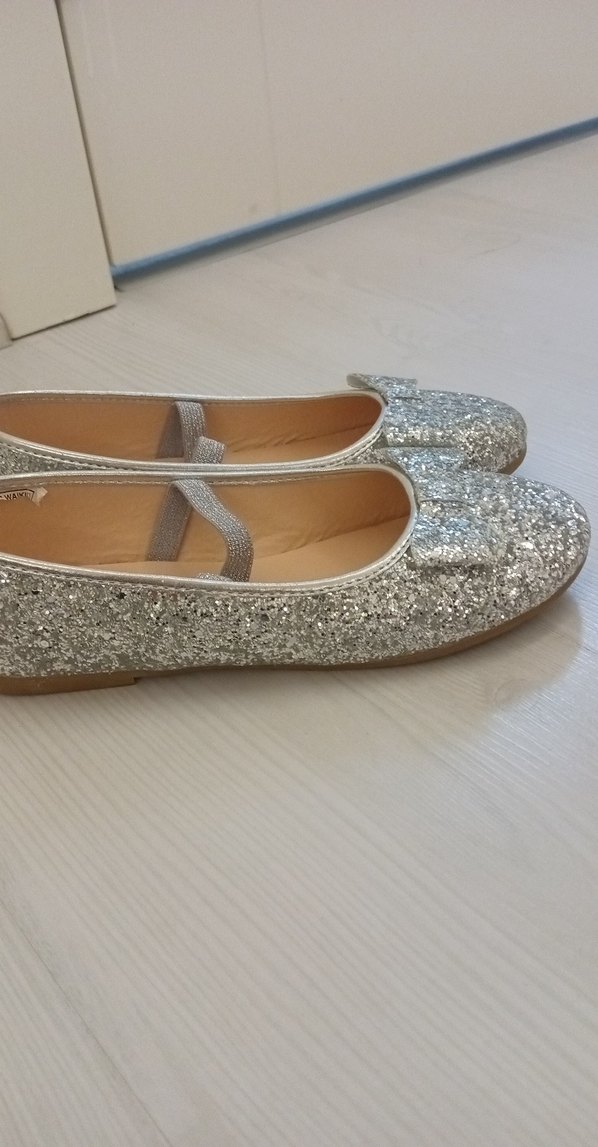 Kız Çocuk Gri Simli Babet Ayakkabı - Görsel 4