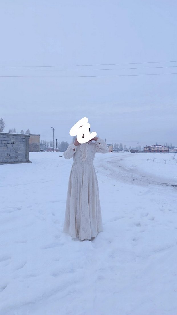 Beyaz Uzun Triko Elbise - Görsel 3