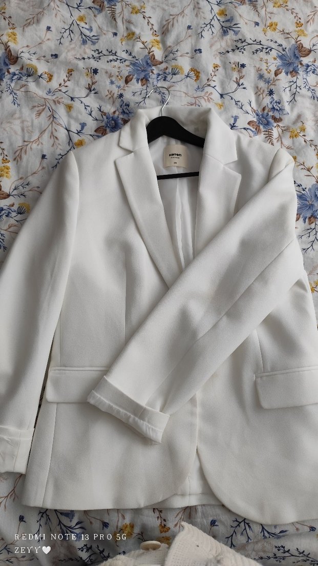 Beyaz Düğmeli Kadın Blazer Ceket - Görsel 4