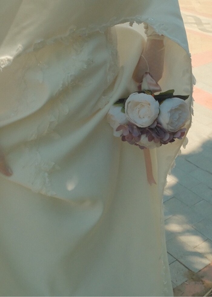 Pelerinli tesettür gelinlik - Görsel 4