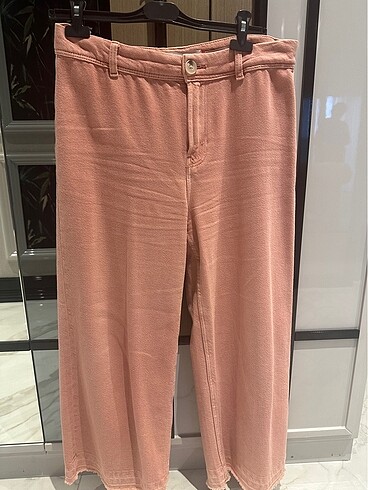 Bershka 42 beden pantolon