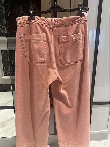 42 Beden Bershka 42 beden pantolon