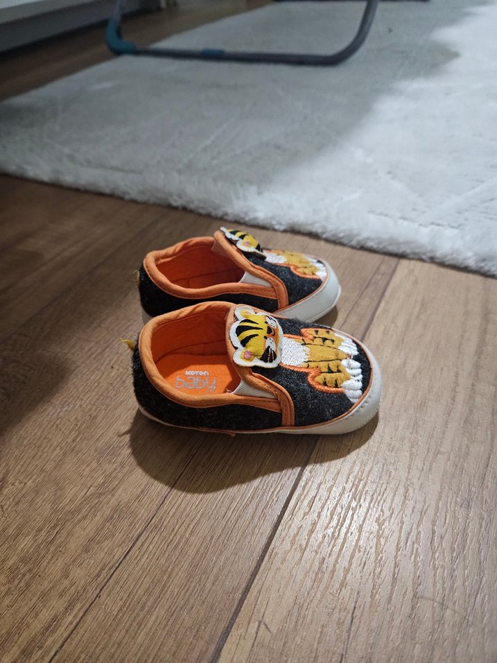 koton marka bebek ayakkabısı - Görsel 2