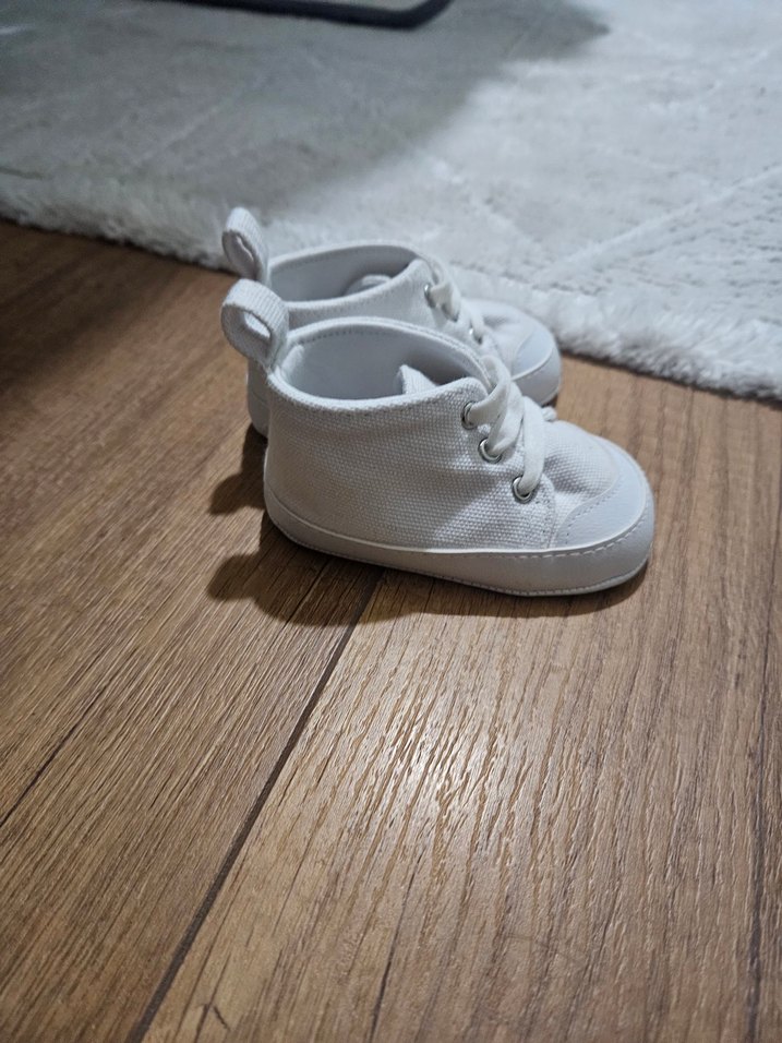 Beyaz Erkek Bebek İlk Adım Ayakkabısı - Görsel 2