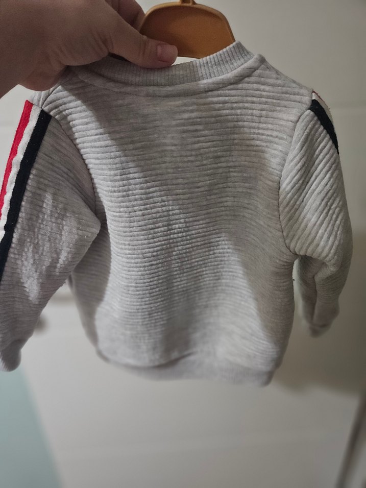 Gri Fermuarlı Erkek Çocuk Hırka - Görsel 4