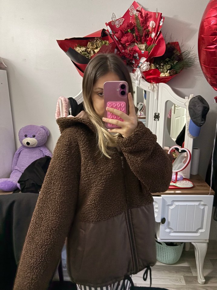 Kahverengi Kapüşonlu Kadın Kışlık Mont - Görsel 2