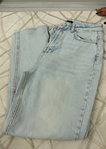 Rahat Kesim Açık Mavi Midi Denim Jean