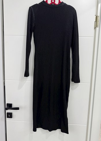 Uzun Kollu Siyah Fitted Elbise