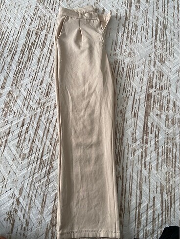 Trendyol & Milla Taş düz kesim wide leg kumaş pantolon(satıldı)