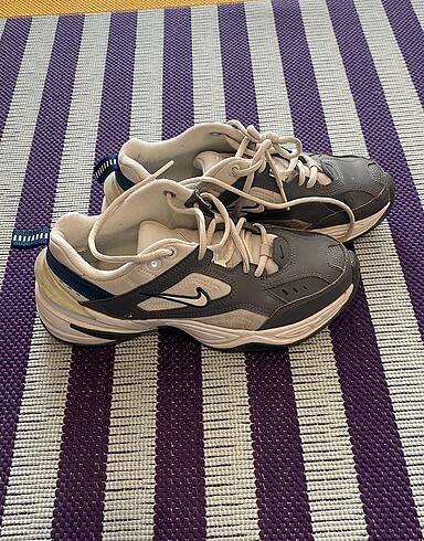 nike m2k tekno gri beyaz