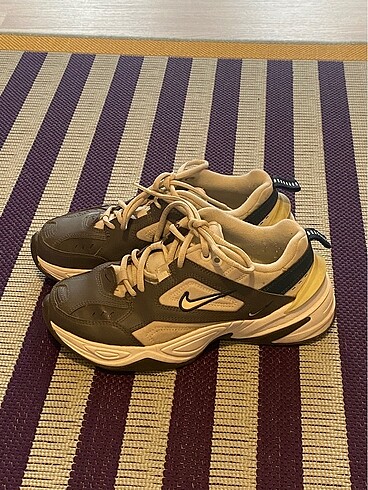 37,5 Beden nike m2k tekno gri beyaz