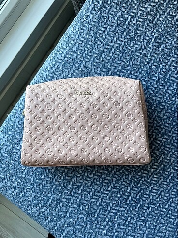 Pembe guess çanta