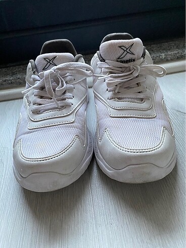 37 Beden Kinetix beyaz kadın spor ayakkabı
