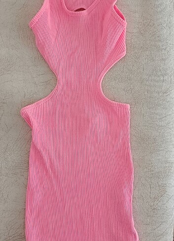 s Beden pembe Renk BERSHKA PEMBE ELBİSE 