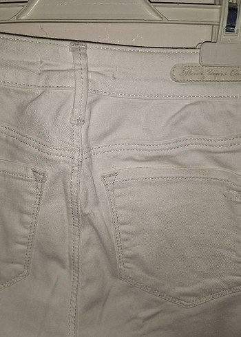 Beyaz Kadın Pamuklu Dar Paça Jean - Görsel 2