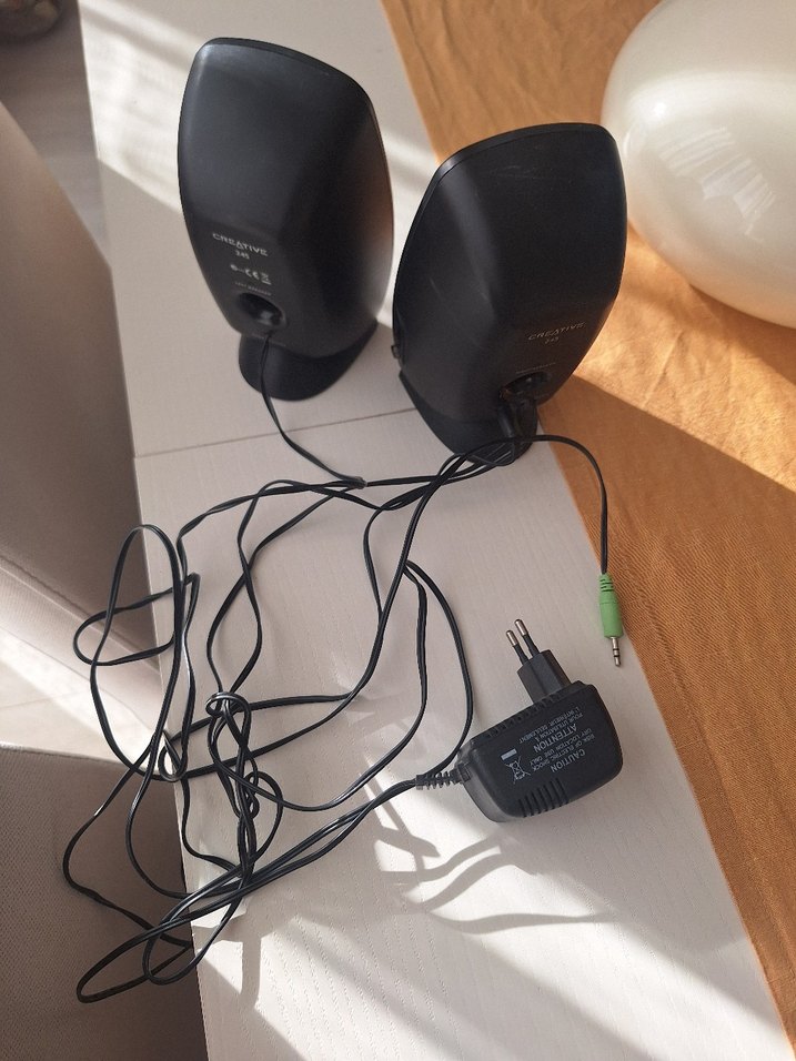 Creative Gri Müzik Sistemi Hoparlörleri - Görsel 2