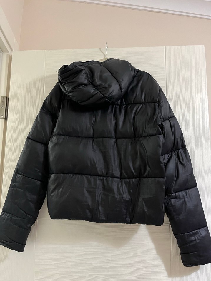 Siyah Kadın Kışlık Mont - Görsel 2